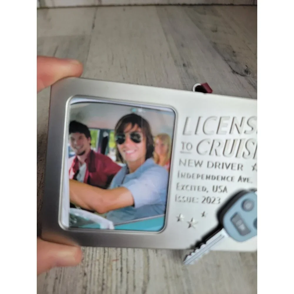 Hallmark license to cruise ornament Xmas car‎ key